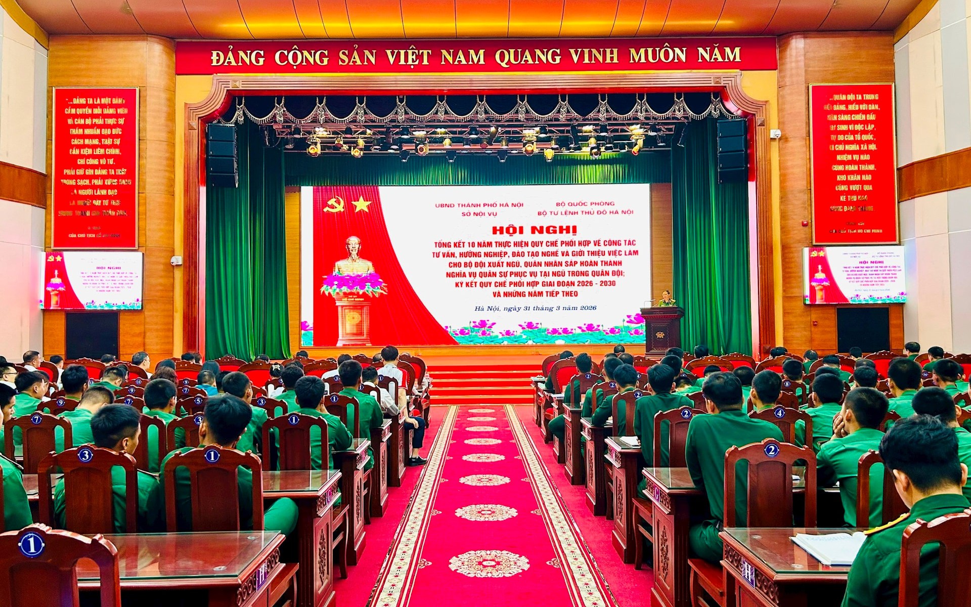 Hà Nội tăng cường kết nối việc làm, mở rộng cơ hội lập nghiệp cho quân nhân xuất ngũ