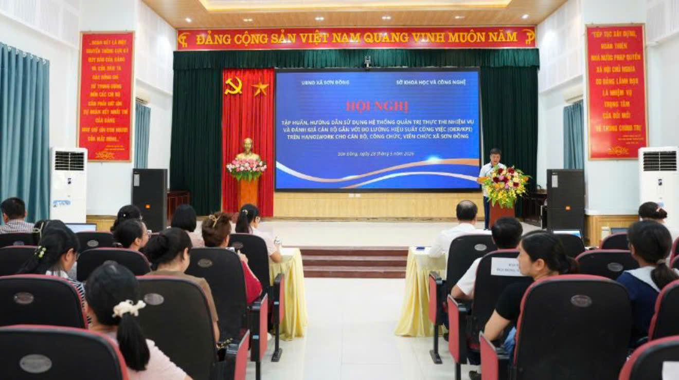 Xã Sơn Đồng đẩy mạnh chuyển đổi số, nâng cao hiệu quả quản trị công việc trên nền tảng HanoiWork
