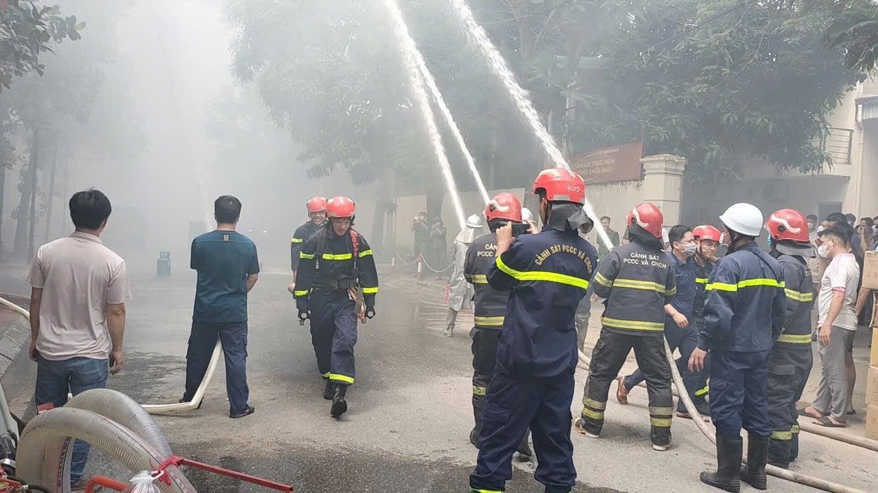 Hà Nội triển khai đồng bộ các nhiệm vụ tăng cường công tác phòng cháy, chữa cháy và cứu nạn, cứu hộ trong tình hình mới