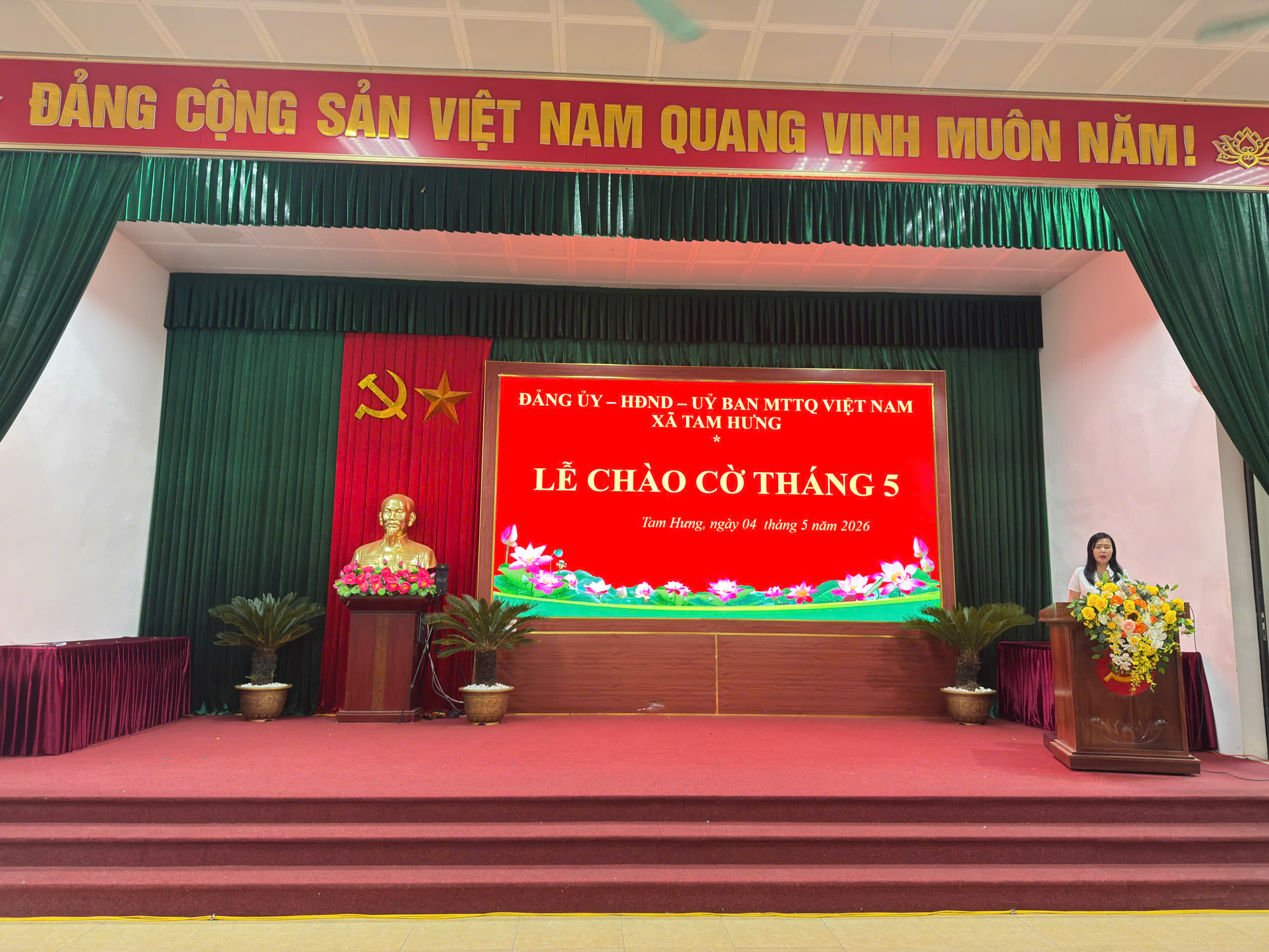 Xã Tam Hưng siết kỷ luật, tăng tốc thực hiện nhiệm vụ tháng 5-2026 ngay từ lễ chào cờ đầu tháng