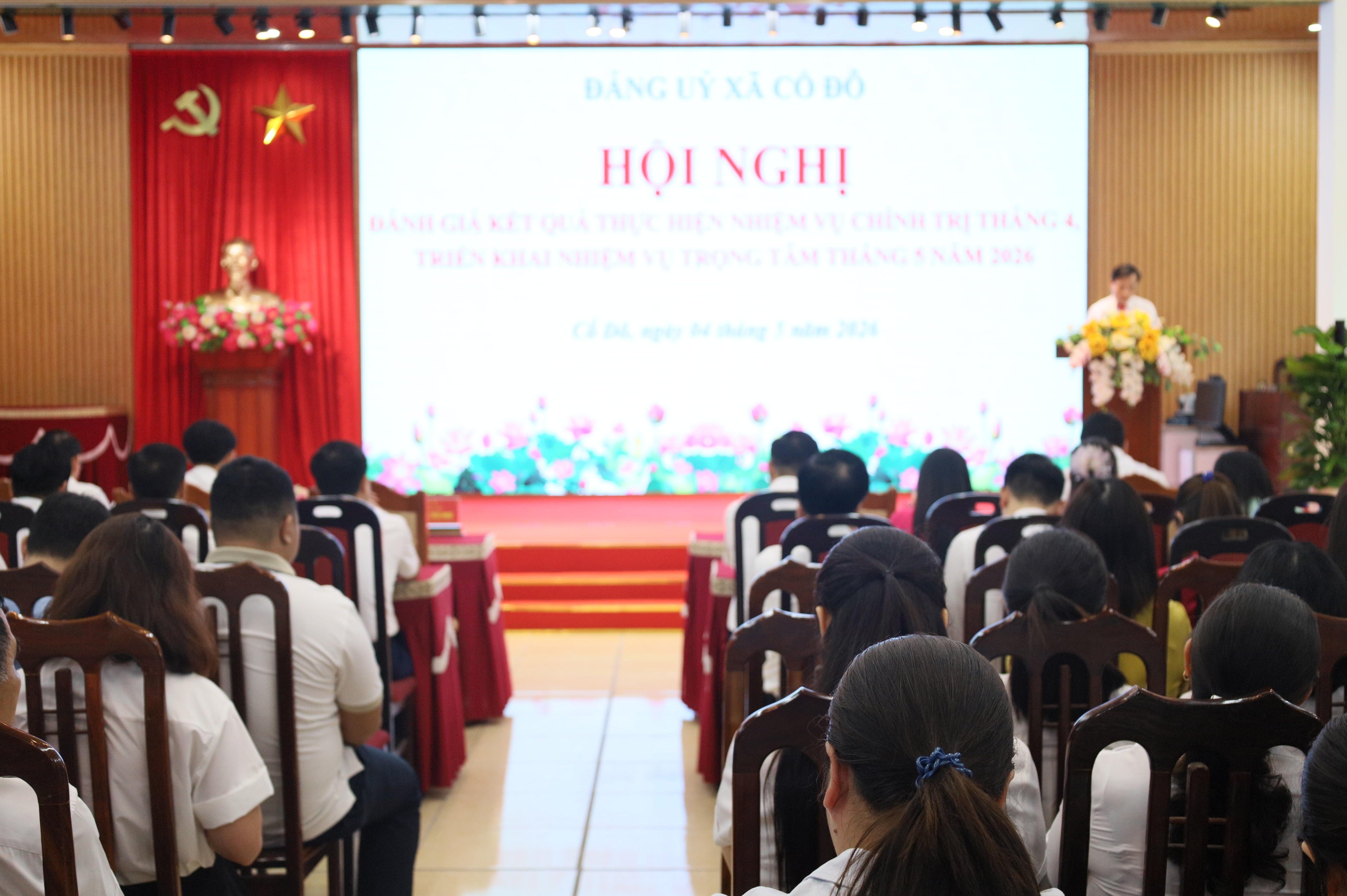 Đảng ủy xã Cổ Đô tổ chức lễ chào Cờ đầu tuần, đánh giá nhiệm vụ tháng 4, triển khai nhiệm vụ tháng 5/2026.