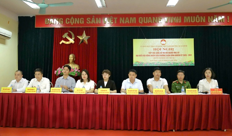 Cử tri Xuân Đỉnh kỳ vọng các ứng cử viên HĐND phường hành động quyết liệt vì dân sinh