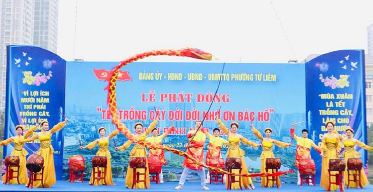 Phường Từ Liêm ra quân “Tết trồng cây” Xuân Bính Ngọ 2026, lan tỏa tinh thần xây dựng đô thị xanh, bền vững