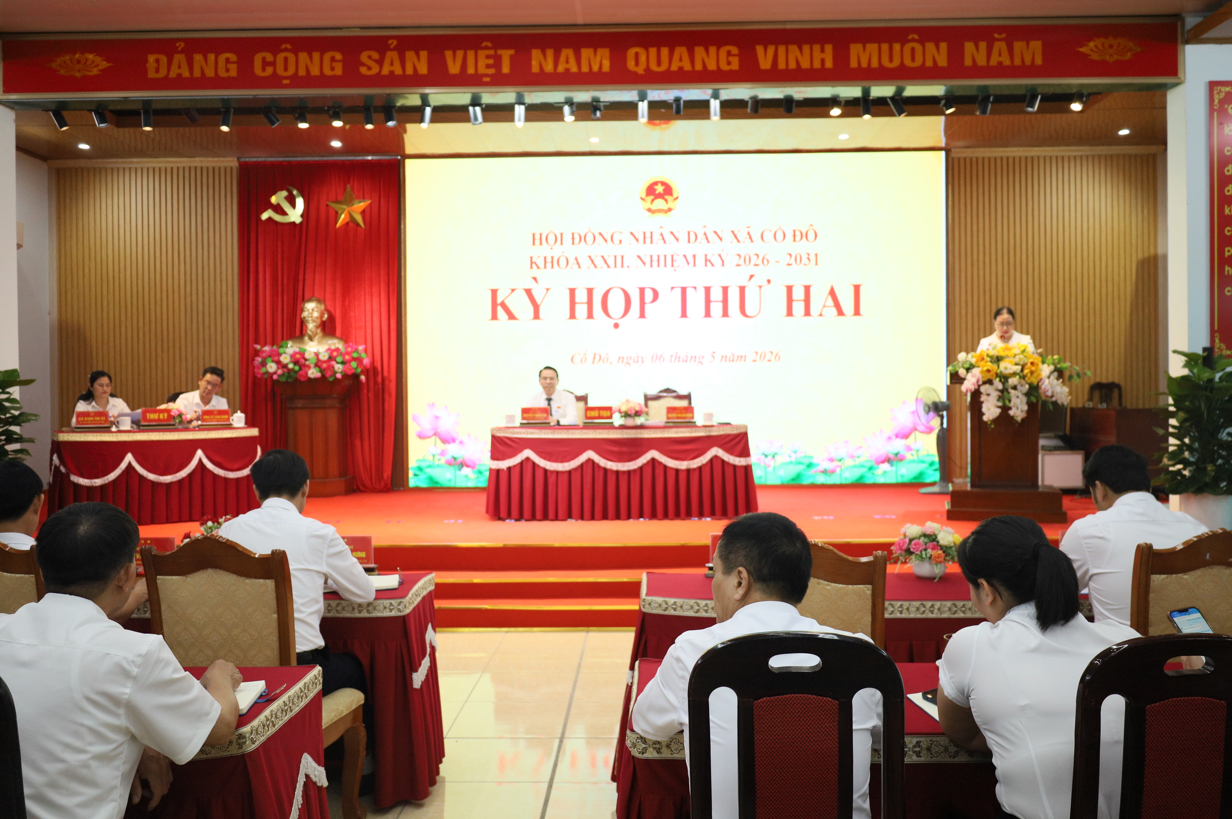 Xã Cổ Đô tổ chức Kỳ họp thứ Hai HĐND khóa XXII, hoàn thiện cơ chế hoạt động và thông qua các nghị quyết quan trọng