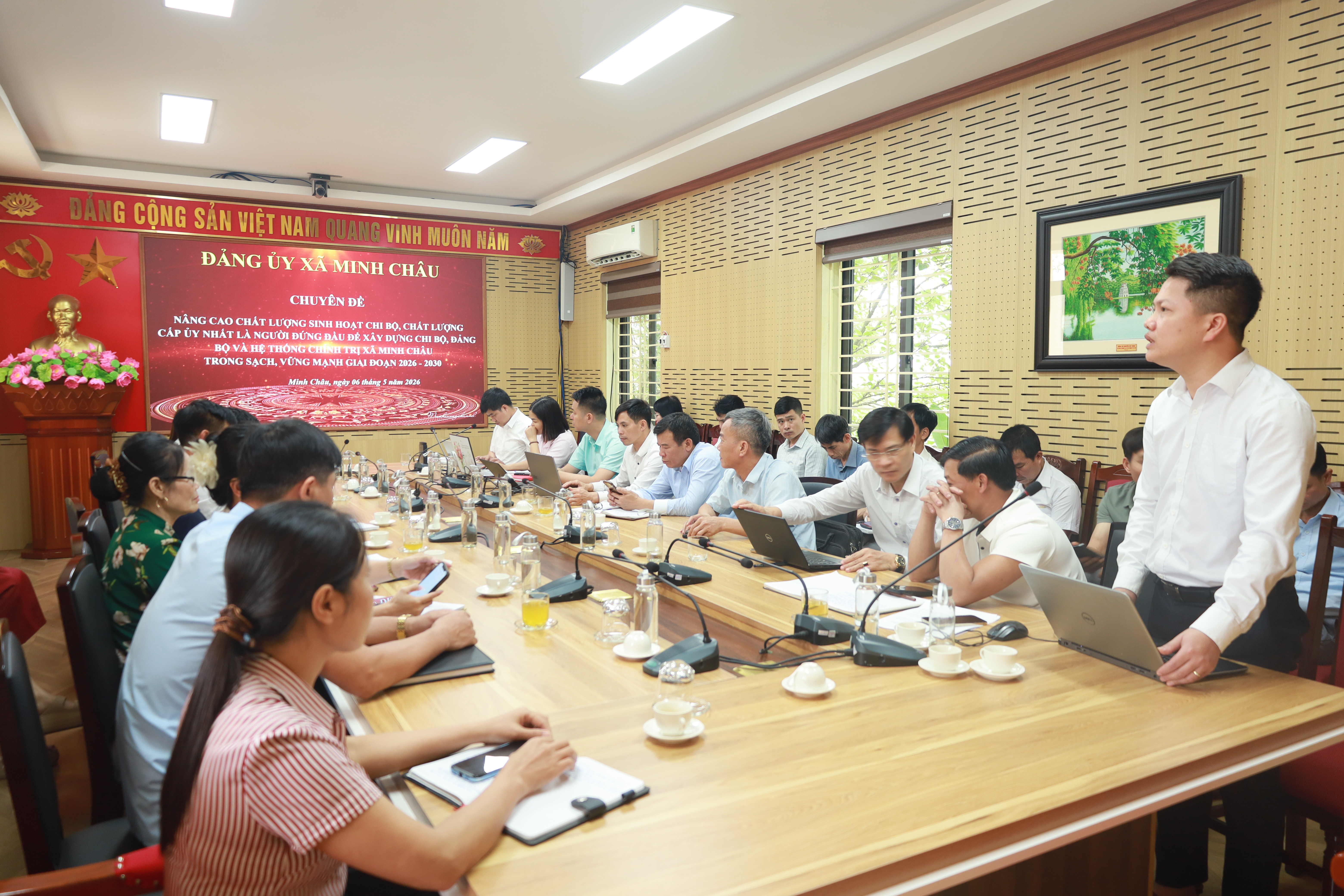 Xã Minh Châu đột phá chuyển đổi số công tác Đảng, áp dụng OKR/KPI đánh giá cán bộ theo hiệu quả công việc