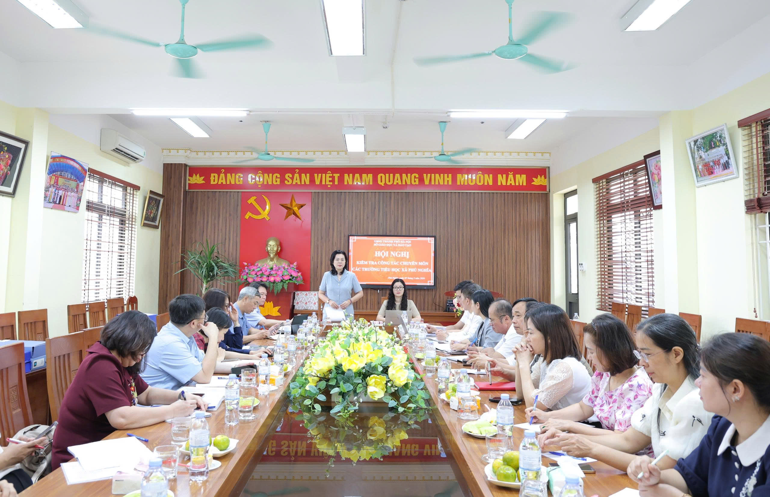 Sở Giáo dục và Đào tạo thành phố Hà Nội kiểm tra công tác chuyên môn tại các trường Tiểu học xã Phú Nghĩa