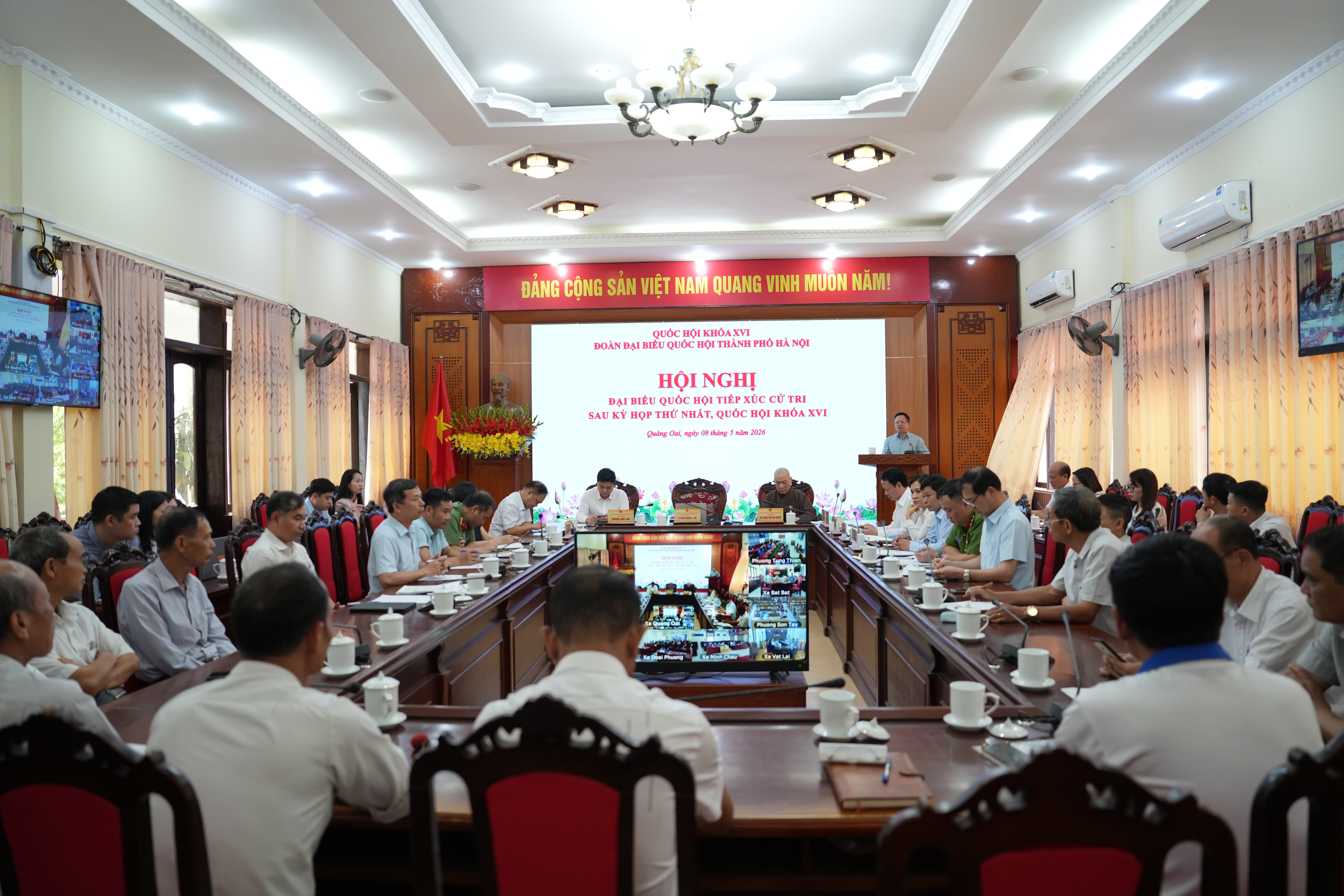 Đoàn đại biểu Quốc hội đơn vị bầu cử số 06 tiếp xúc cử tri tại xã Quảng Oai, lắng nghe kiến nghị sát thực tiễn