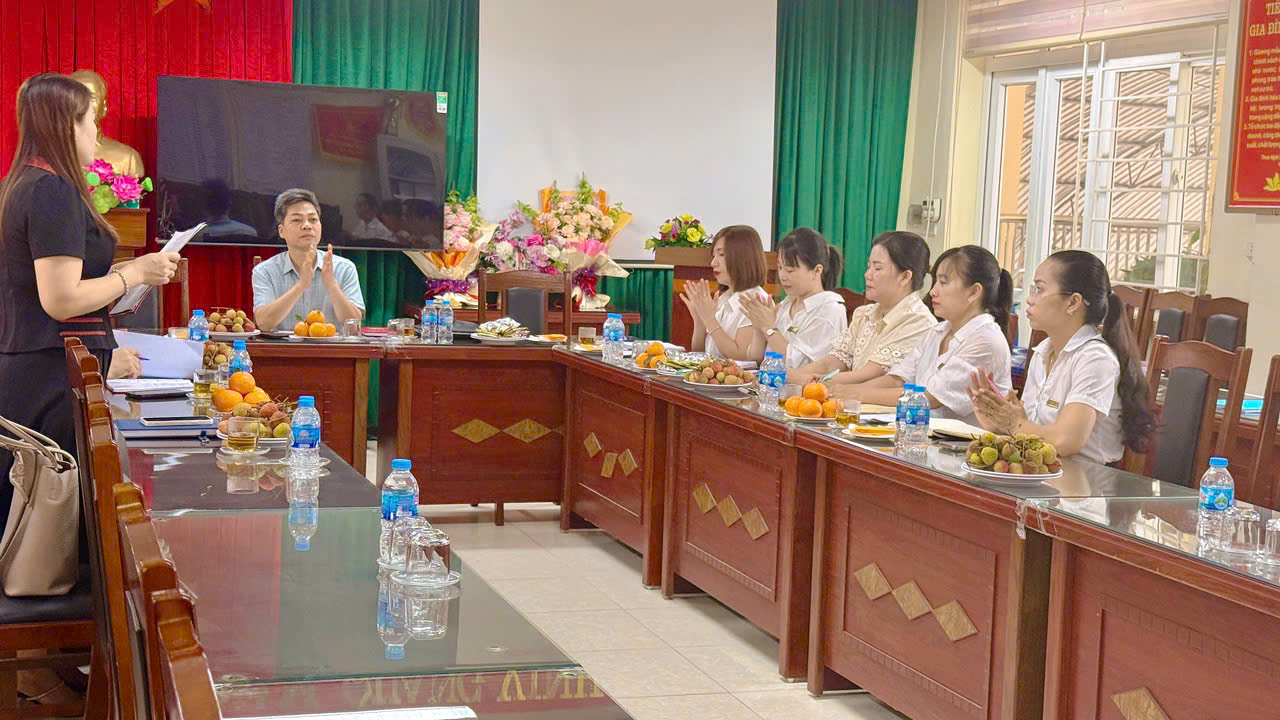 Xã Chuyên Mỹ tăng cường kiểm tra thực hiện Quy chế dân chủ, siết chặt kỷ cương hành chính tại cơ sở