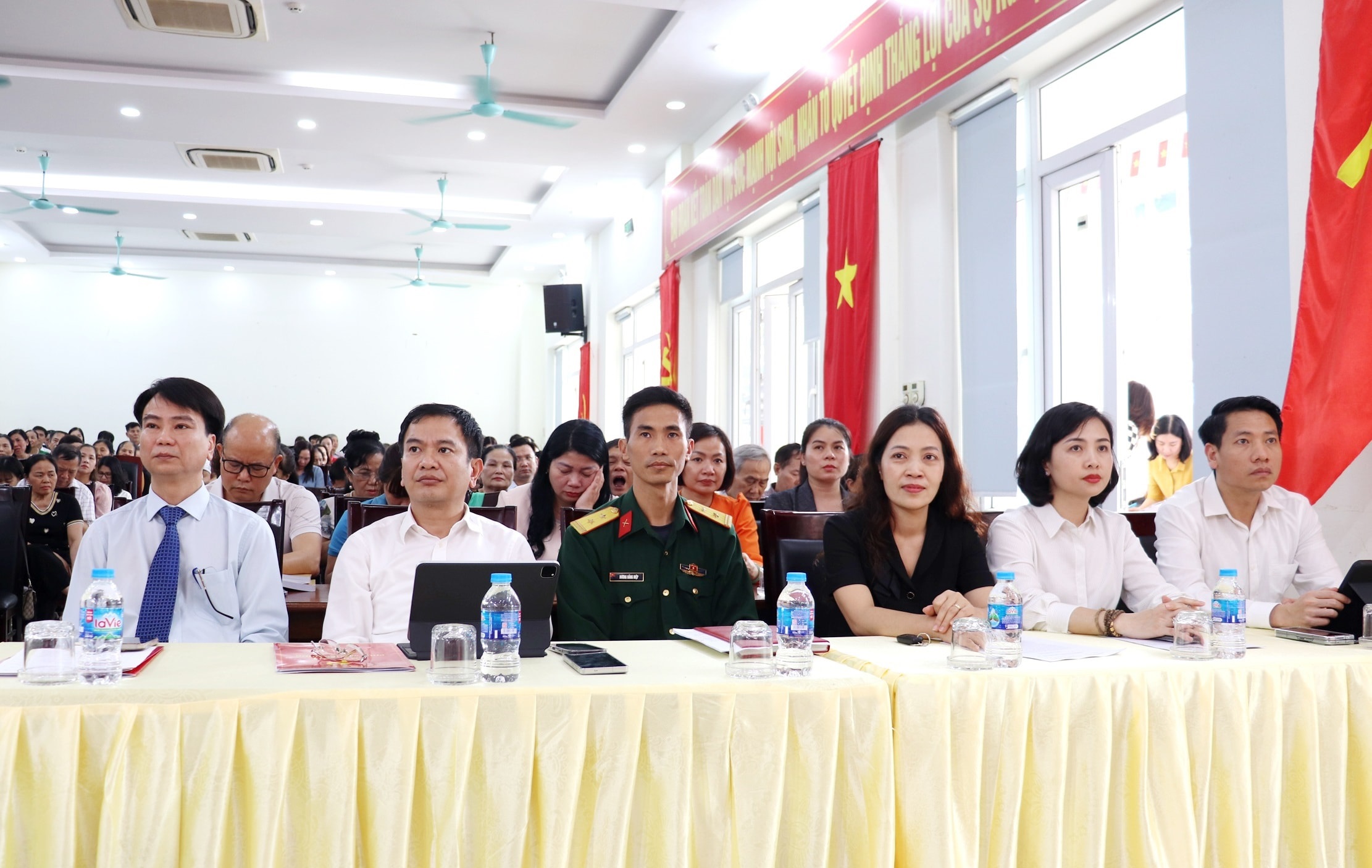 Phường Kiến Hưng phát huy kết quả bầu cử, khẩn trương hoàn thiện bộ máy HĐND khóa II