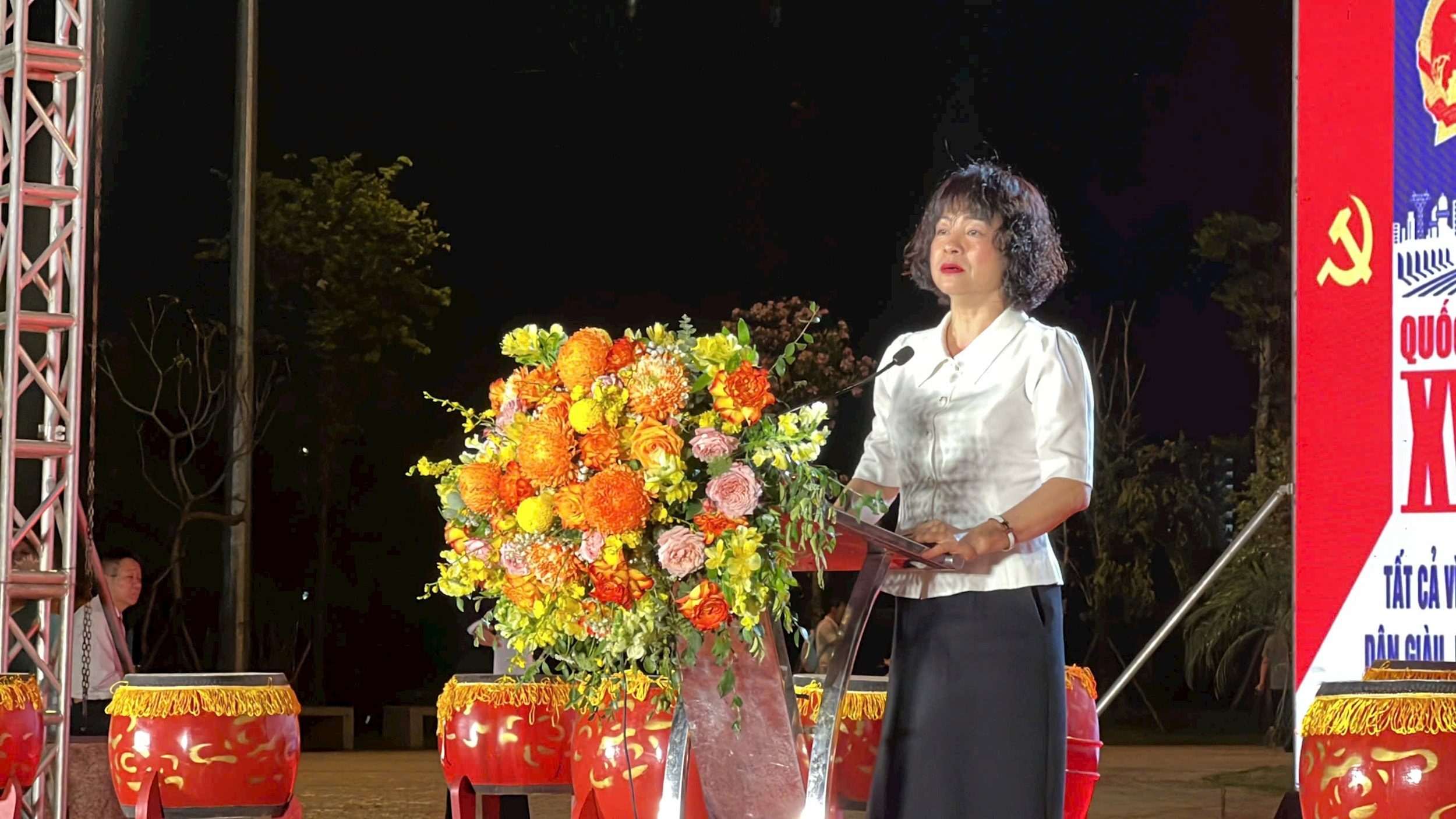 Phường Bồ Đề rực rỡ đêm nghệ thuật "Ngày hội non sông - Niềm tin dâng Đảng" chào mừng thành công cuộc bầu cử