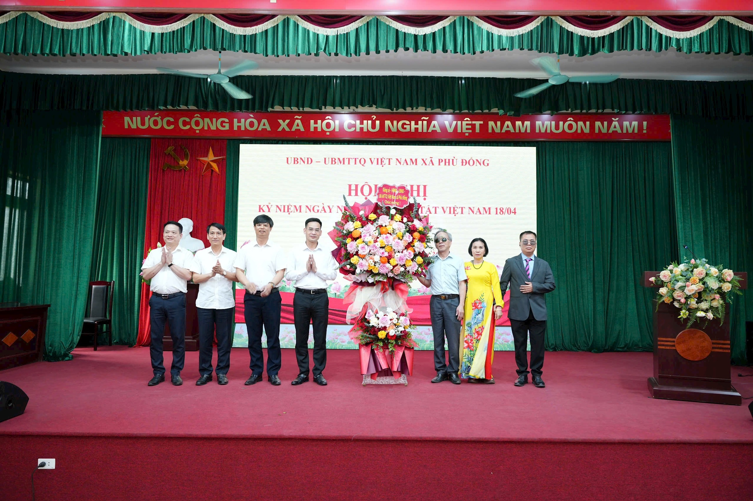 Xã Phù Đổng lan tỏa tinh thần nhân ái, chung tay chăm lo người khuyết tật nhân Ngày Người khuyết tật Việt Nam