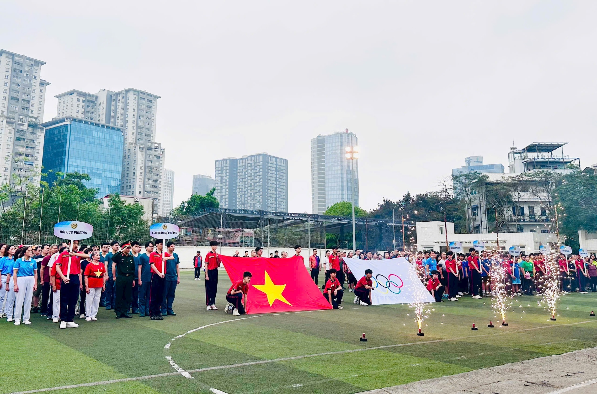 Phường Ô Chợ Dừa lan tỏa phong trào rèn luyện thân thể qua Ngày chạy Olympic và Giải chạy Hànộimới lần thứ 51