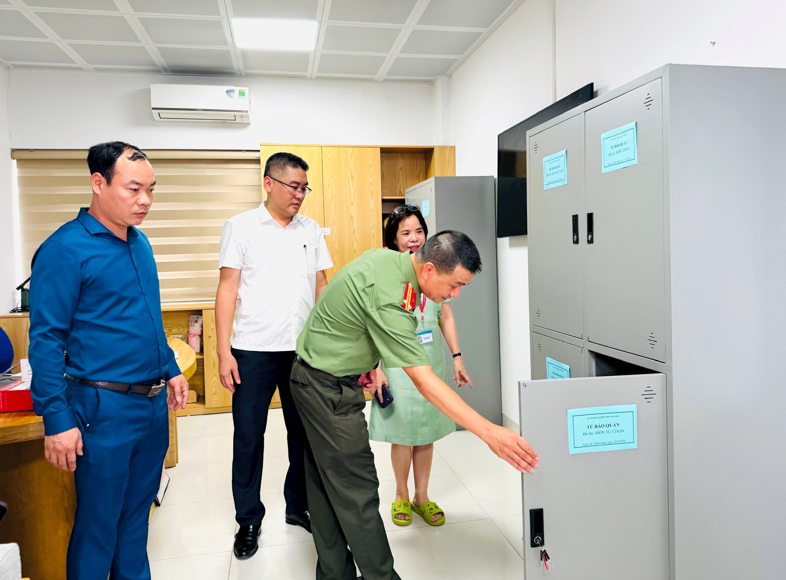 Phường Kim Liên rà soát toàn diện điều kiện tổ chức Kỳ thi tốt nghiệp THPT năm 2026