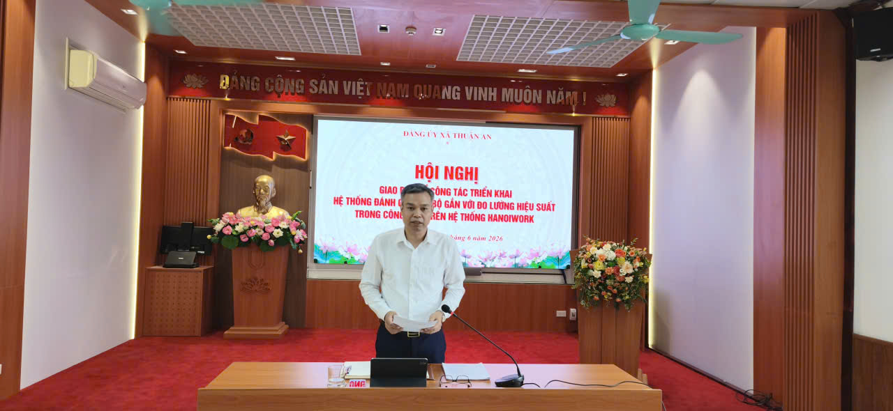 Xã Thuận An tập trung thực hiện đánh giá cán bộ gắn với đo lường hiệu suất trong công việc trên hệ thống HanoiWork