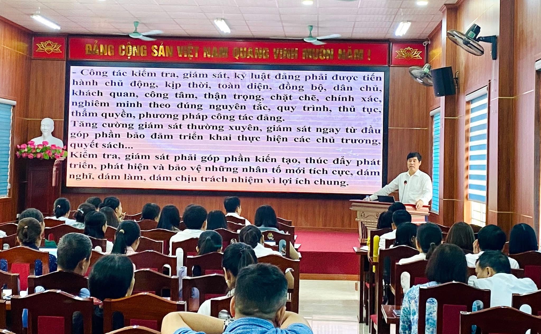 Xã Ô Diên nâng cao năng lực đội ngũ cán bộ kiểm tra, giám sát trong tình hình mới