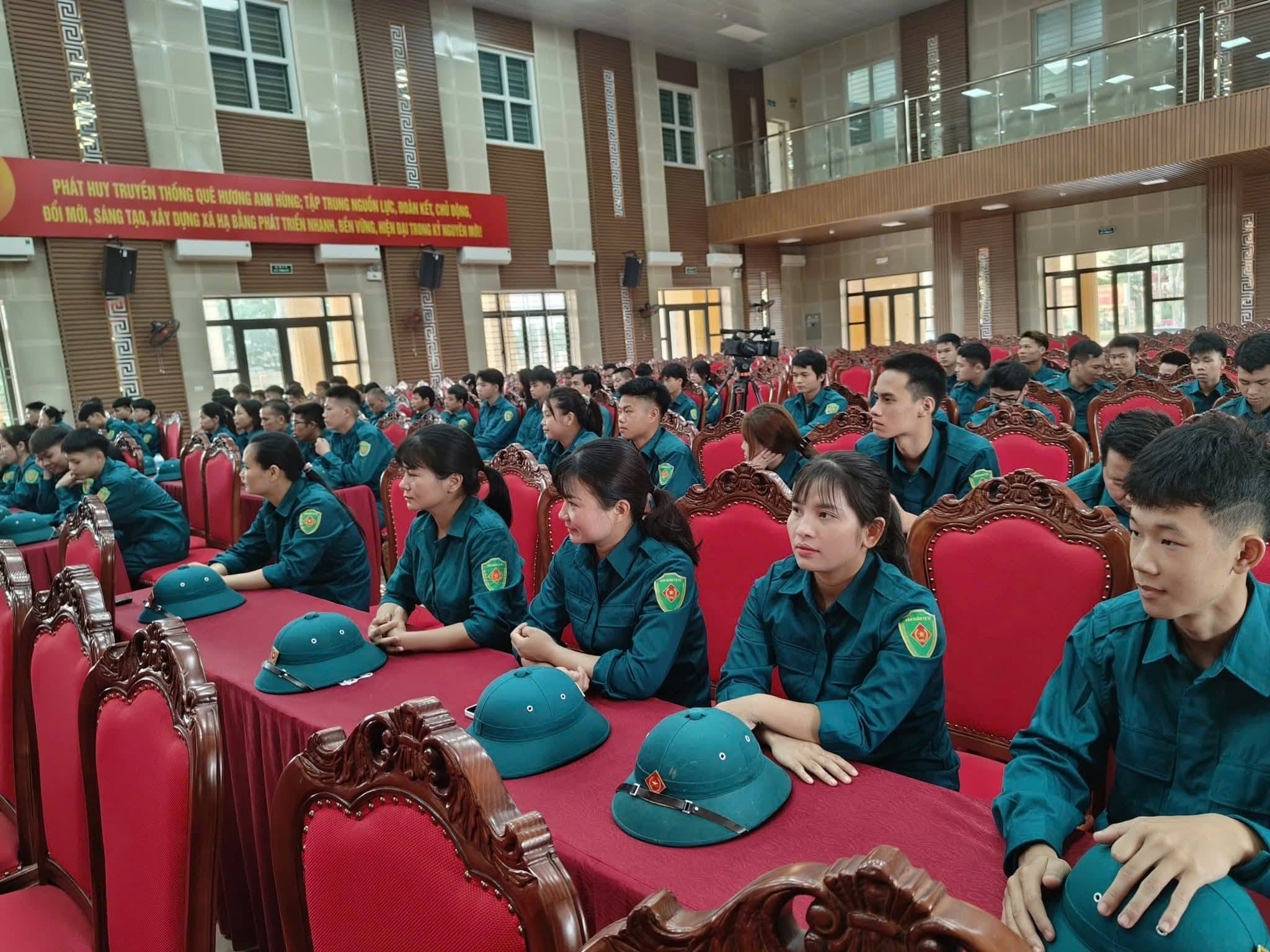 Xã Hạ Bằng khai mạc huấn luyện Dân quân cơ động năm 2026, nâng cao khả năng sẵn sàng chiến đấu