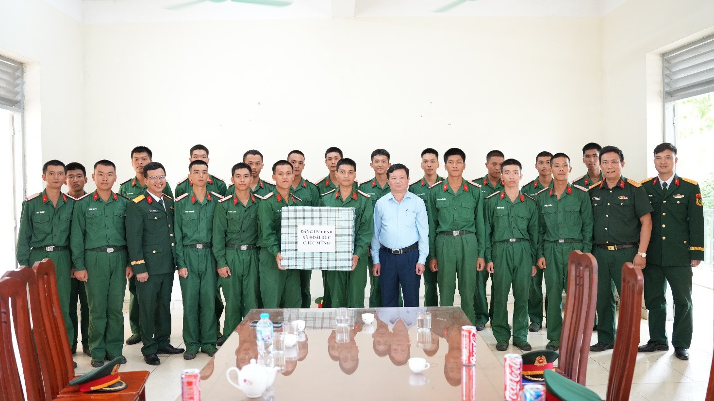 Lãnh đạo xã Hoài Đức dự Lễ tuyên thệ chiến sĩ mới năm 2026