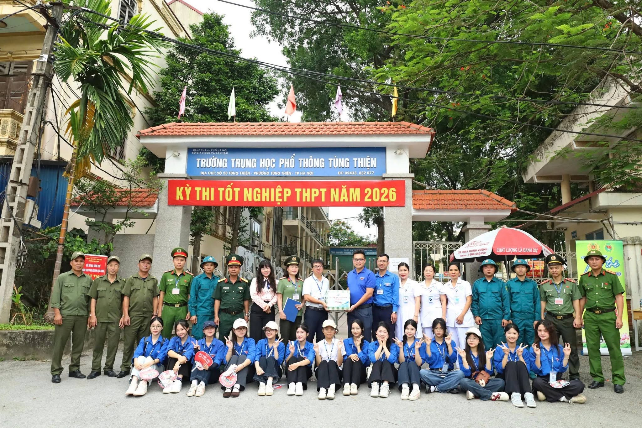 Lãnh đạo phường Tùng Thiện kiểm tra công tác tổ chức Kỳ thi tốt nghiệp THPT năm 2026
