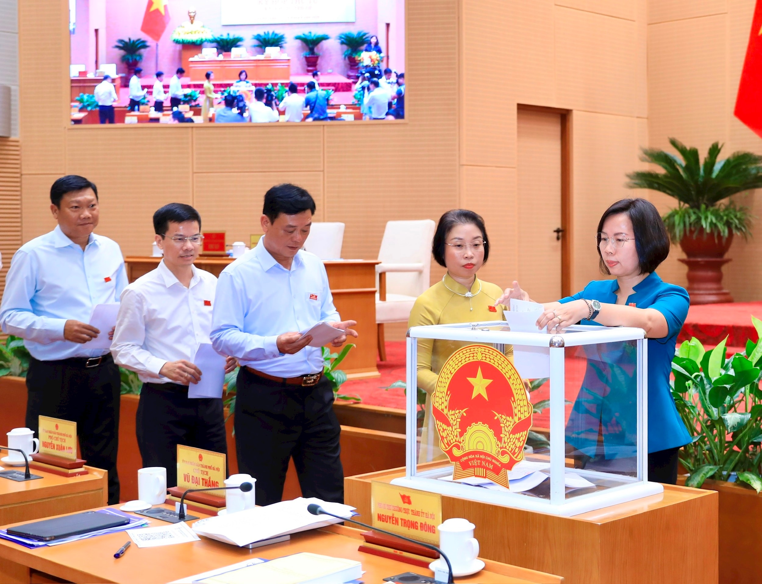 Hà Nội tăng quyền chủ động trong bố trí vốn đầu tư công và sử dụng ngân sách cấp xã