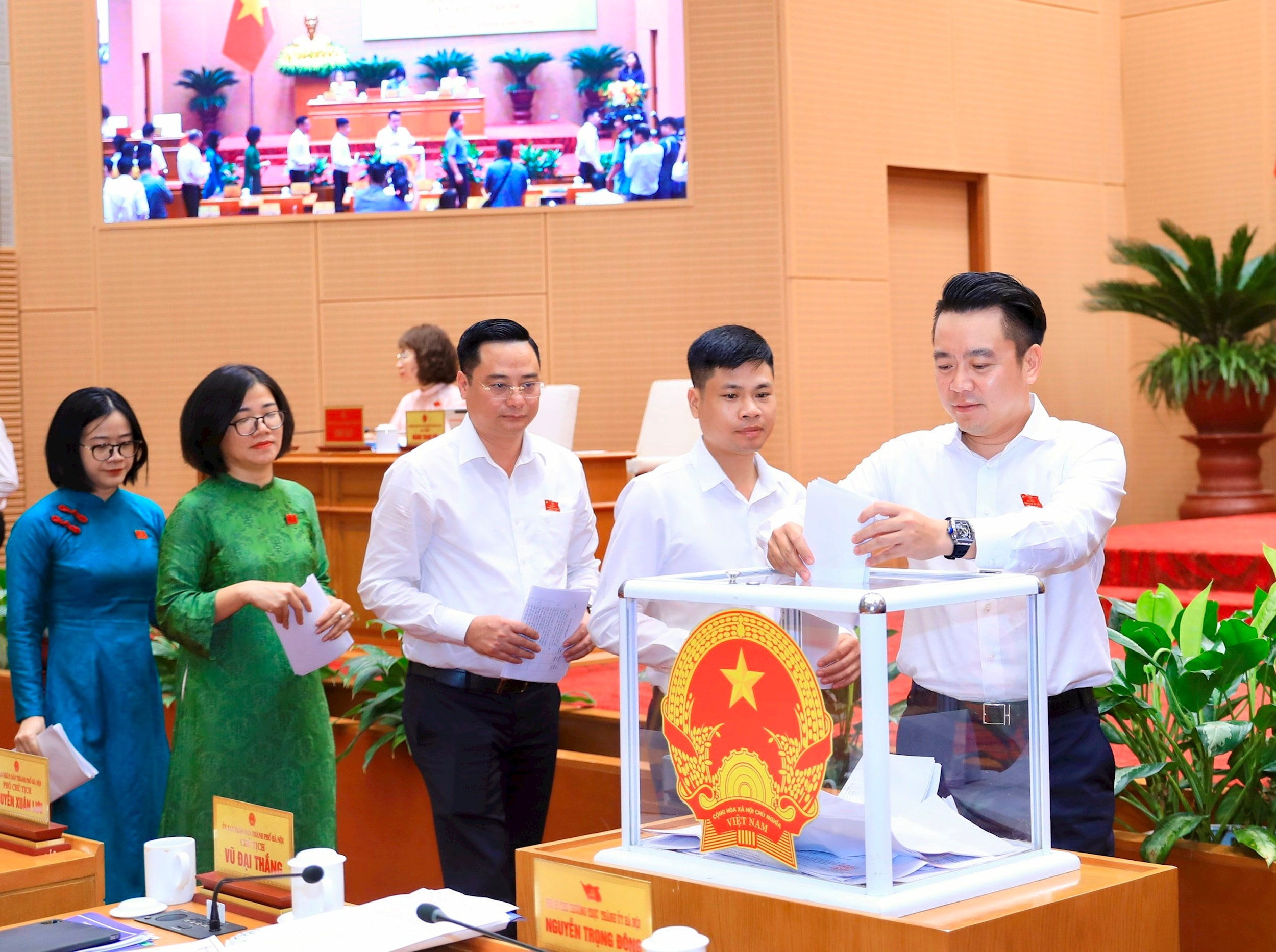 Hà Nội ban hành nhiều chính sách đặc thù hỗ trợ văn nghệ sĩ, thưởng tới 117 triệu đồng cho thành tích quốc tế