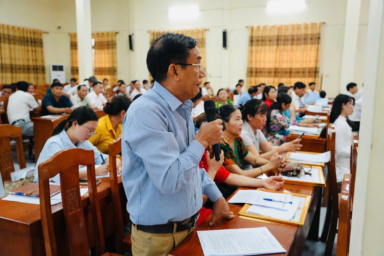 Xã Liên Minh lấy ý kiến nhân dân về Đề án sắp xếp thôn, cụm dân cư