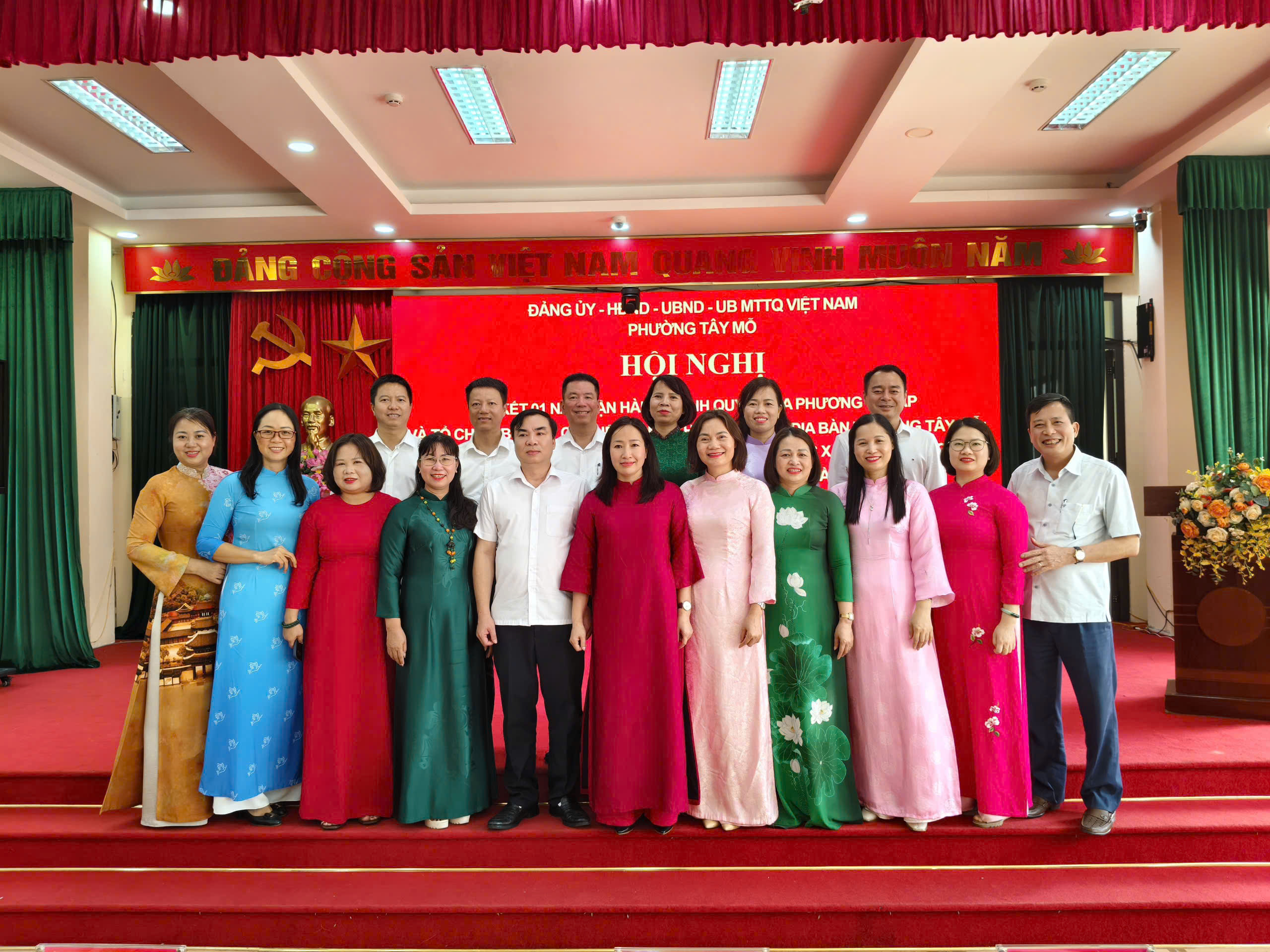 Đảng bộ phường Tây Mỗ sơ kết một năm vận hành mô hình chính quyền địa phương hai cấp, quyết tâm hoàn thành các mục tiêu năm 2026