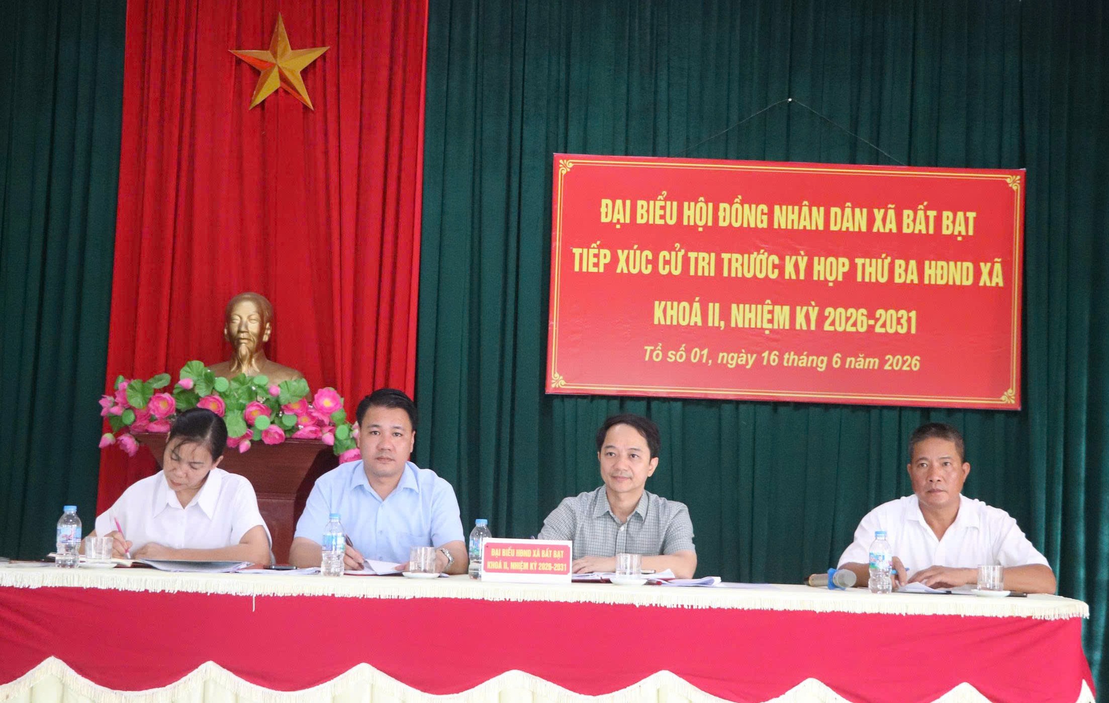 HĐND xã Bất Bạt lắng nghe kiến nghị cử tri, tập trung tháo gỡ những vấn đề dân sinh từ cơ sở