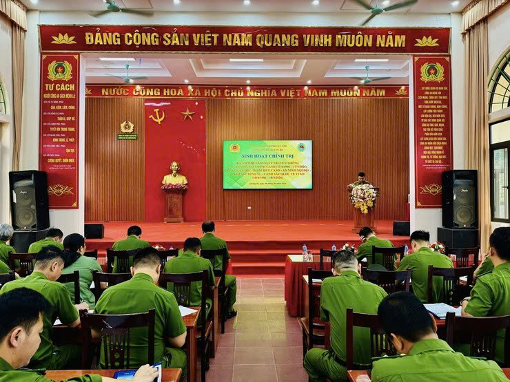 Công an xã Quảng Bị phát động đợt thi đua mới, quyết tâm giữ vững an ninh, trật tự từ cơ sở
