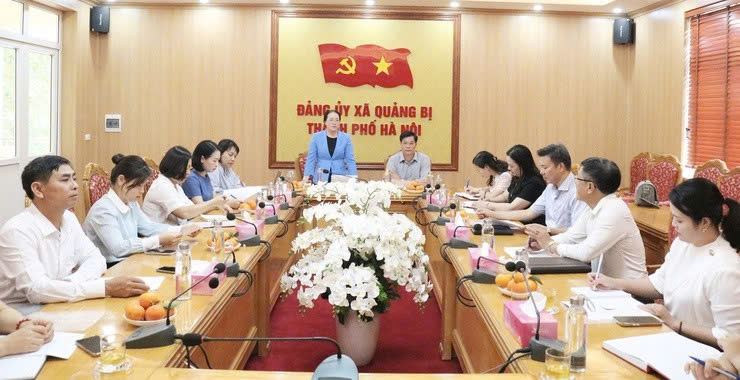 Hội Nông dân thành phố Hà Nội làm việc với xã Quảng Bị, thúc đẩy phát triển nông nghiệp gắn chuyển đổi số và liên kết sản xuất