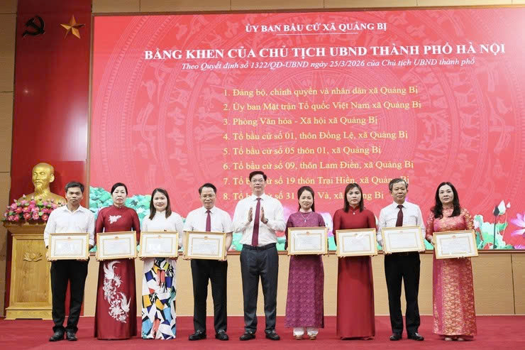 Xã Quảng Bị tổng kết thành công cuộc bầu cử, biểu dương tập thể, cá nhân tiêu biểu trong thực hiện nhiệm vụ