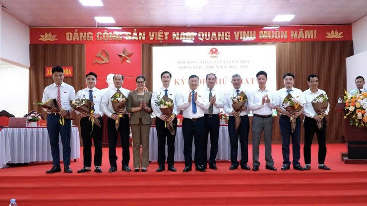 HĐND xã Dân Hòa khóa XXIV kiện toàn bộ máy, thông qua 26 nội dung quan trọng tại kỳ họp đầu tiên