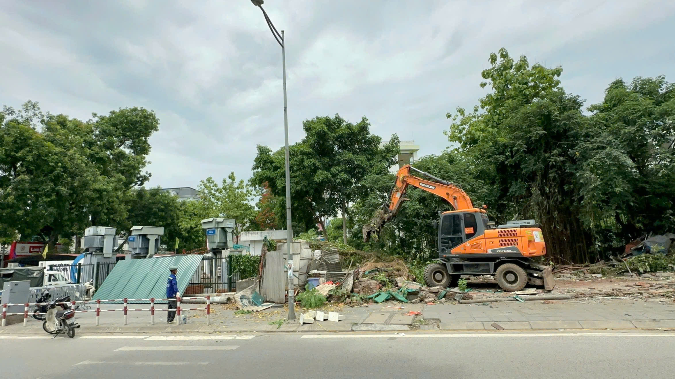 Phường Ngọc Hà giải quyết dứt điểm điểm vi phạm đất công kéo dài hơn 10 năm bằng đối thoại và đồng thuận