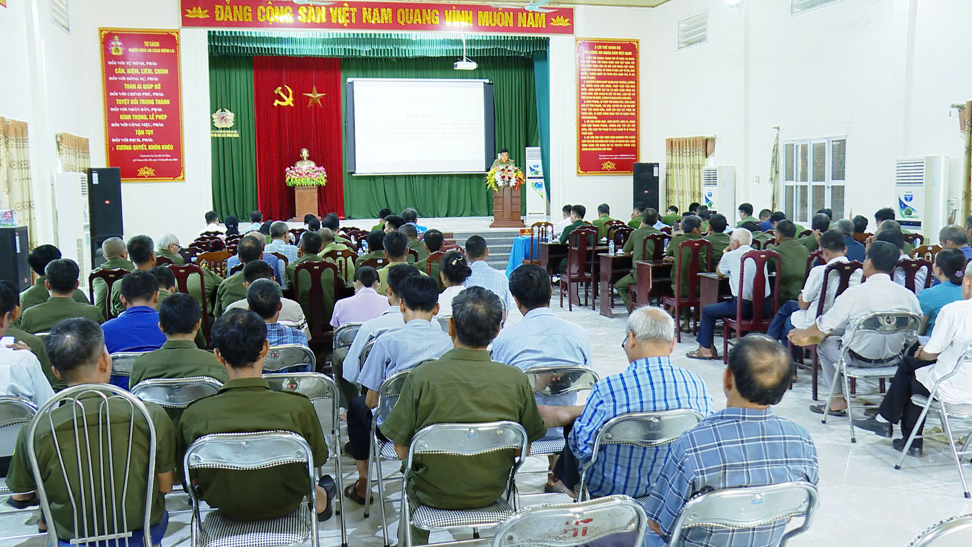 Xã Ứng Hòa siết chặt nhiệm vụ bảo đảm an ninh, trật tự, giữ vững ổn định địa bàn