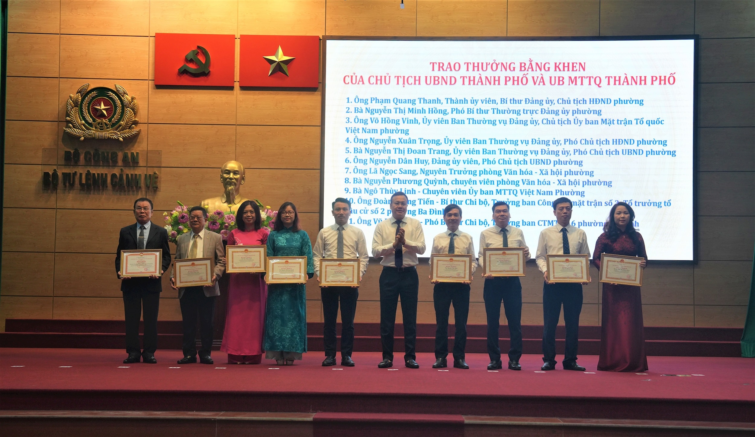 Phường Ba Đình đẩy mạnh chuyển đổi số, tạo dấu ấn trong tổ chức thành công cuộc bầu cử nhiệm kỳ 2026-2031