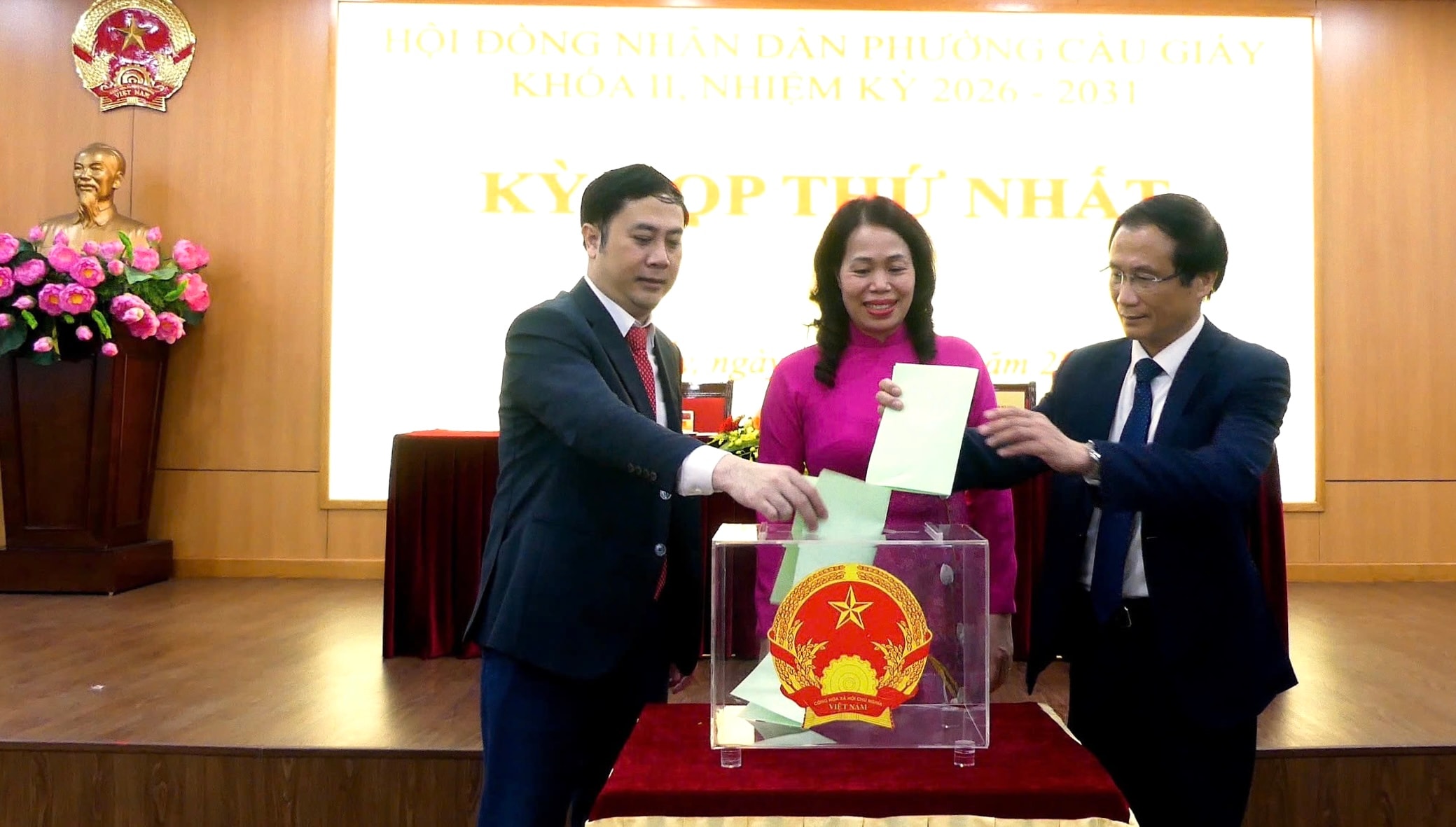 Phường Cầu Giấy kiện toàn bộ máy lãnh đạo nhiệm kỳ mới, tạo nền tảng nâng cao hiệu lực quản trị đô thị