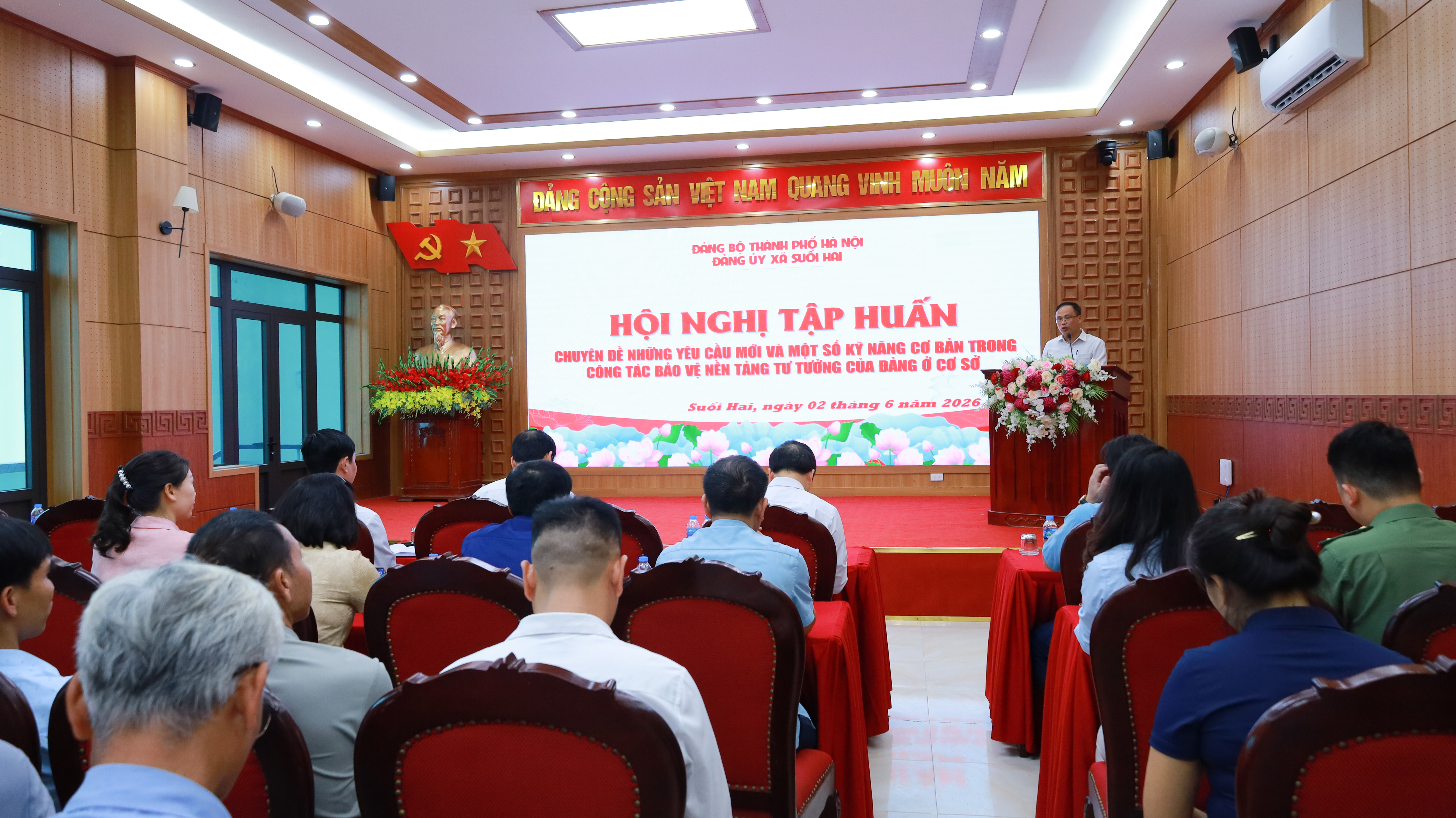 Đảng bộ xã Suối Hai nâng cao năng lực bảo vệ nền tảng tư tưởng của Đảng trong tình hình mới