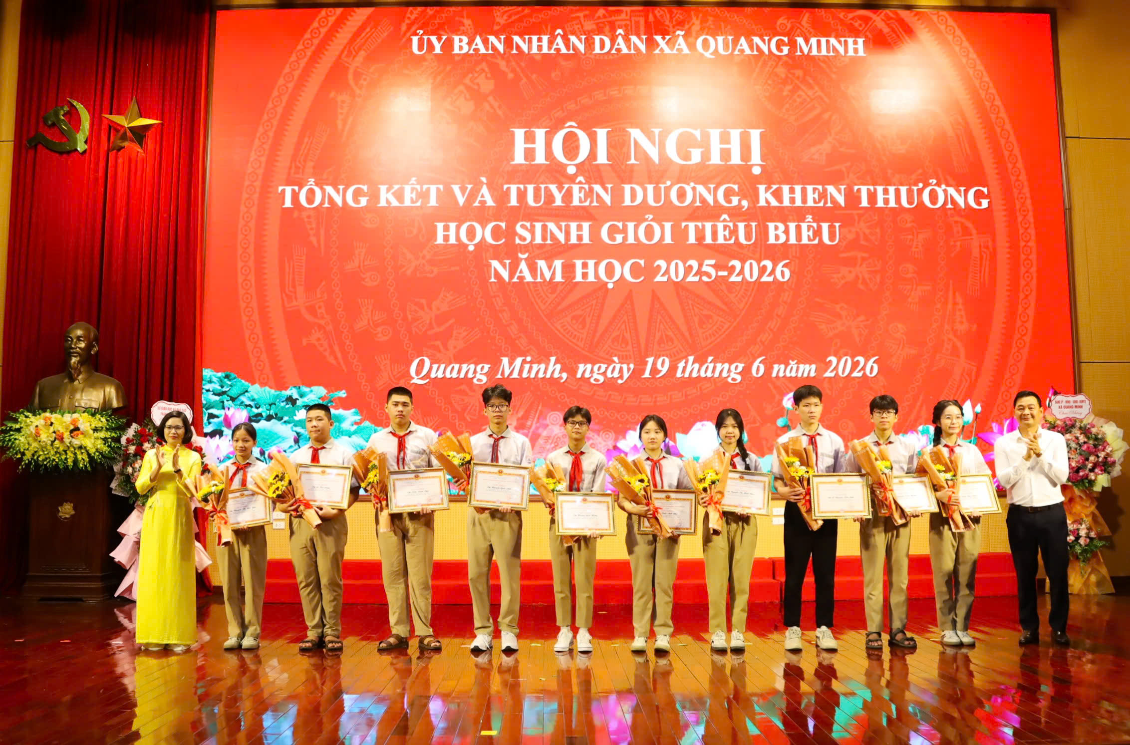 Xã Quang Minh tuyên dương, khen thưởng giáo viên, học sinh có thành tích cao - tạo động lực nâng cao chất lượng giáo dục