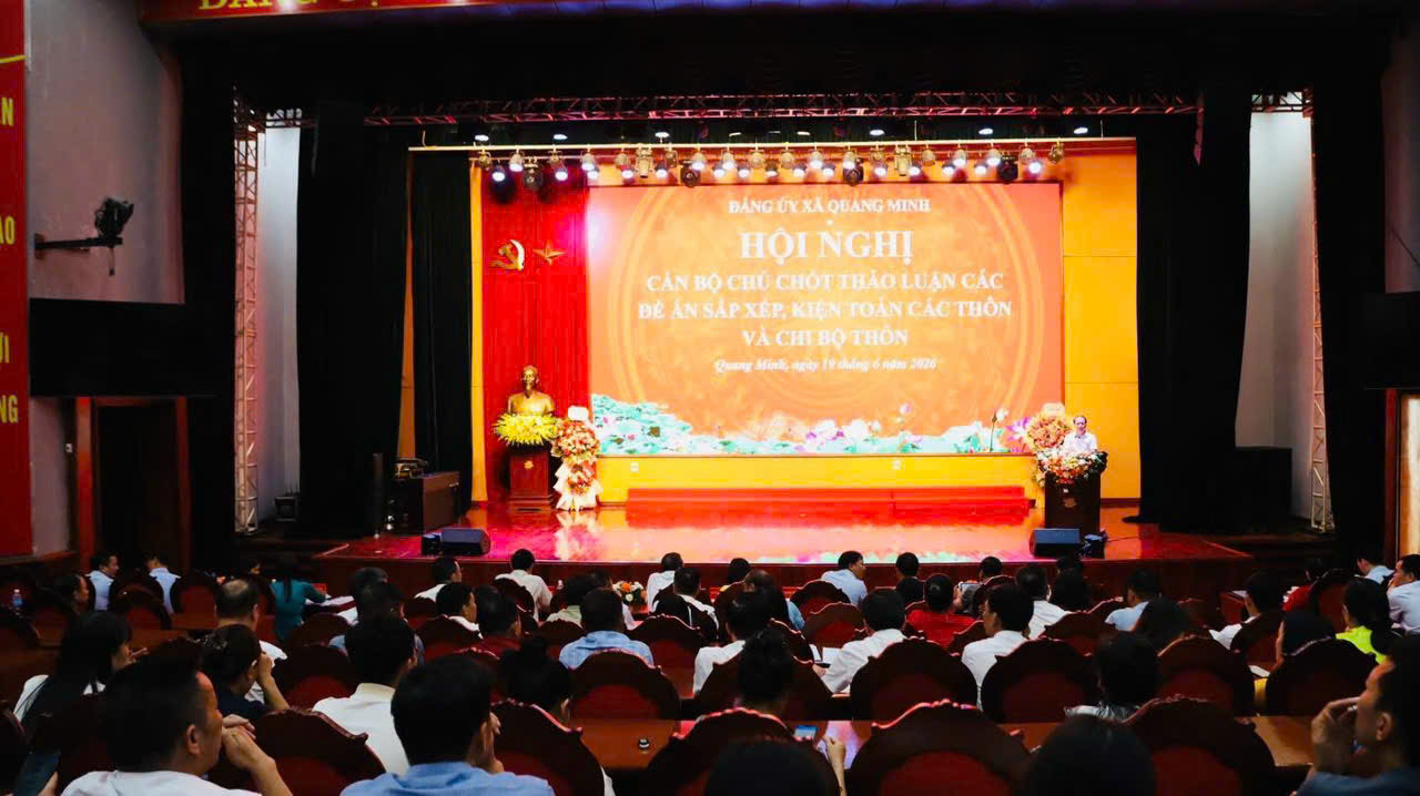 Đảng ủy xã Quang Minh cho ý kiến về công tác cán bộ tại các thôn sau sắp xếp