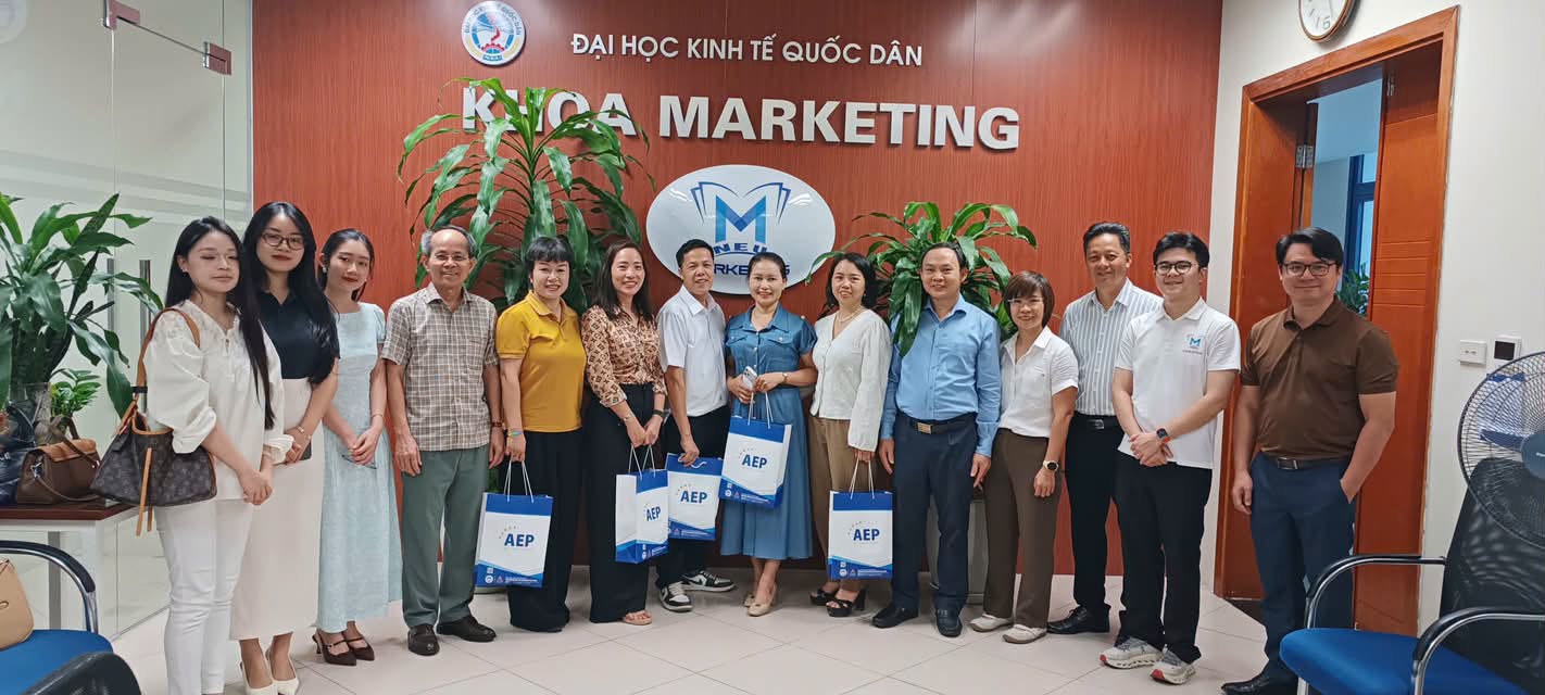 Xã Phượng Dực kết nối nguồn lực tri thức, thúc đẩy chuyển đổi số cho các làng nghề truyền thống