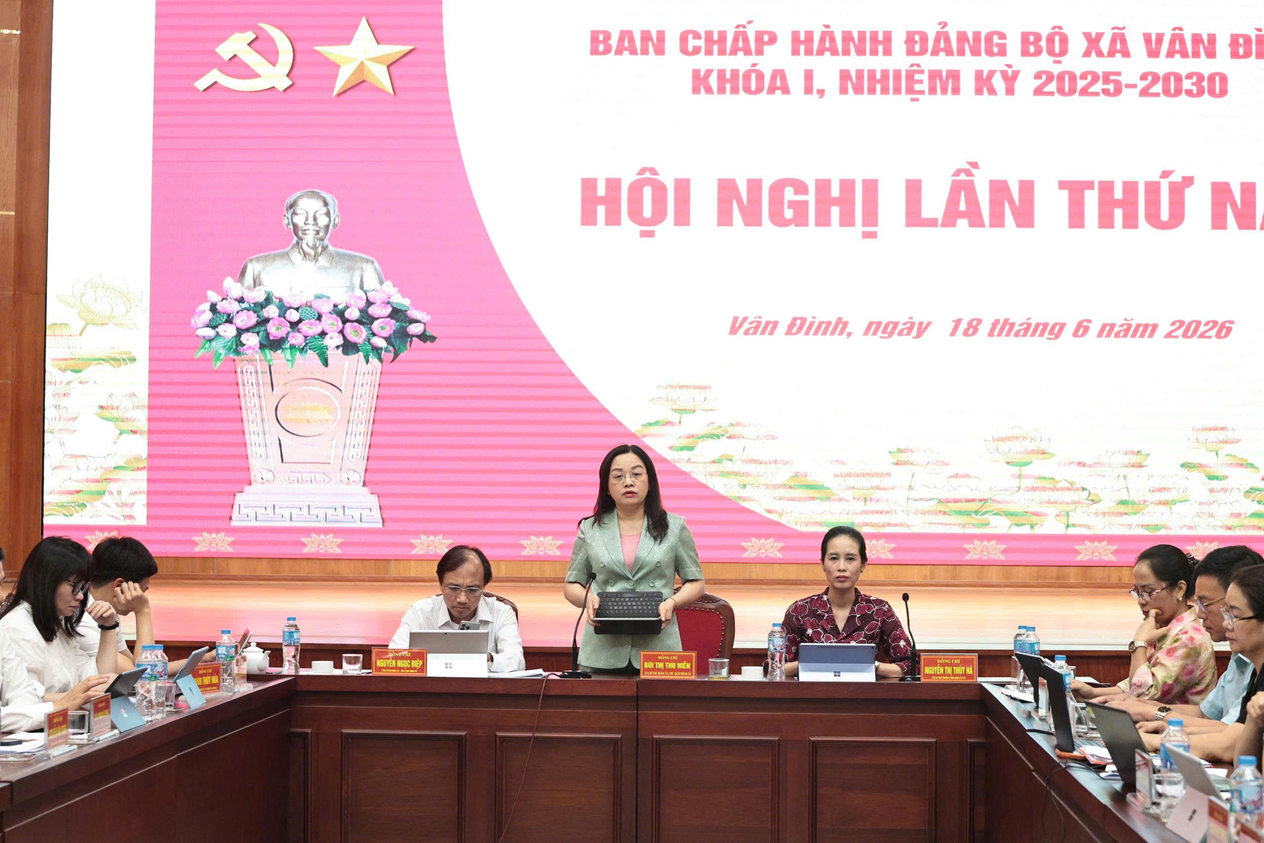 Xã Vân Đình tiếp tục đổi mới phương thức lãnh đạo của Đảng theo hướng gần dân, sát dân