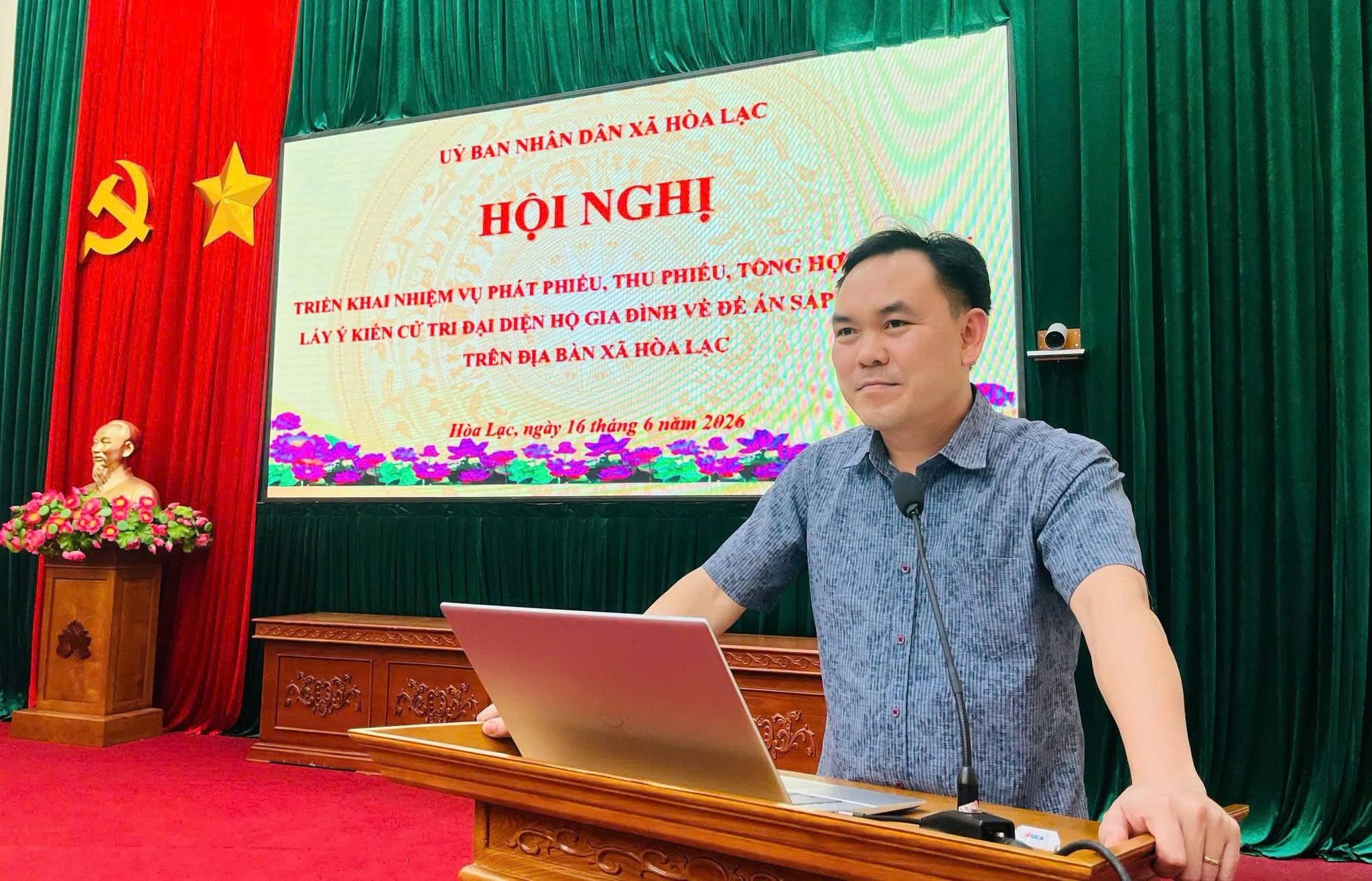 UBND xã Hòa Lạc triển khai lấy ý kiến cử tri về phương án sắp xếp thôn, hướng tới nâng cao hiệu quả quản lý ở cơ sở