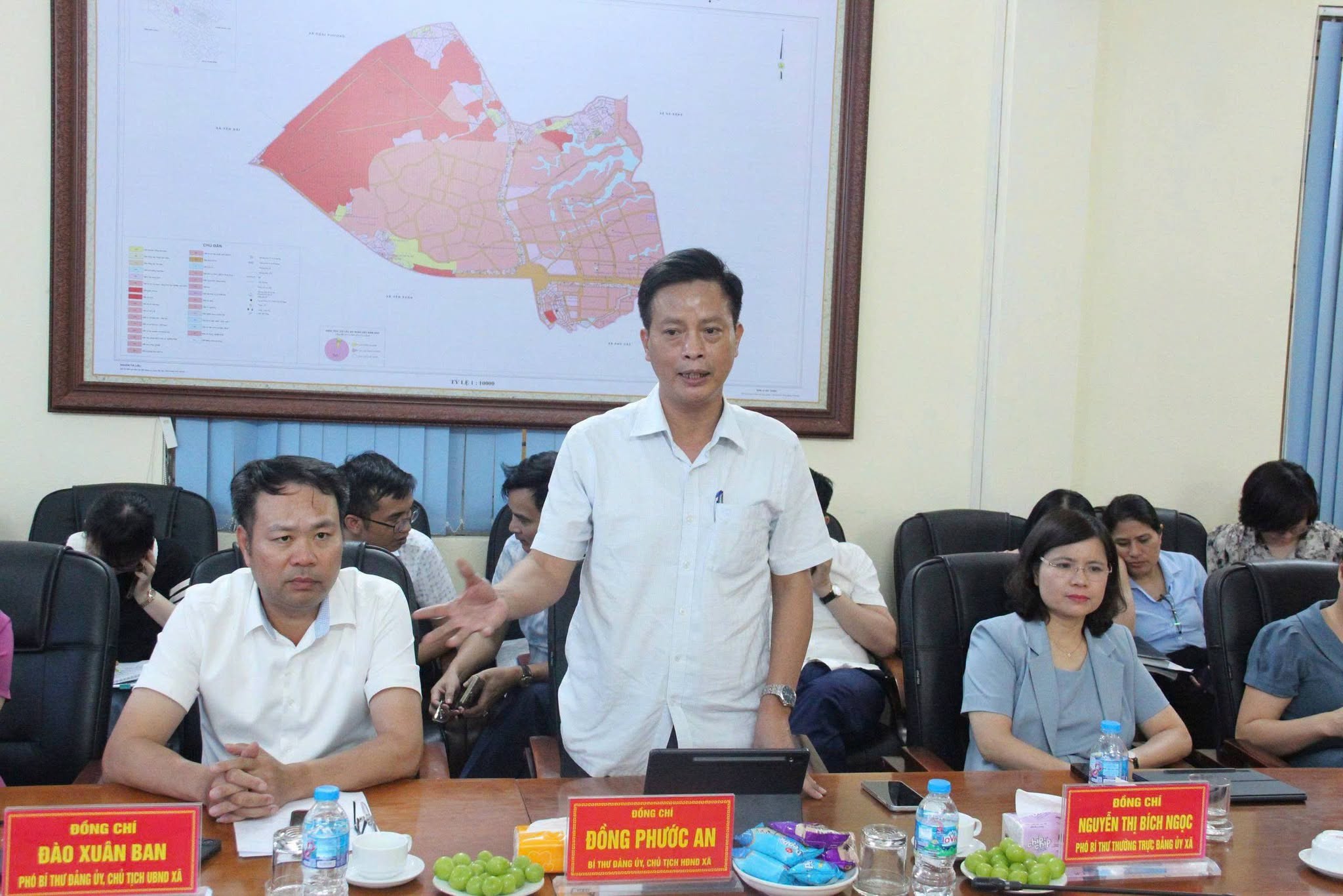 Xã Hòa Lạc và xã Phú Cát phối hợp rà soát địa giới hành chính, chia sẻ kinh nghiệm giải phóng mặt bằng