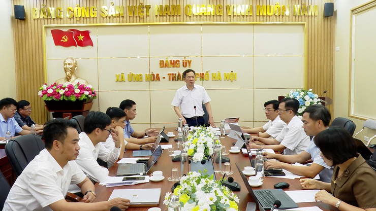 Xã Ứng Hòa tập trung hoàn thiện các nhiệm vụ trọng tâm, chuẩn bị kỳ họp giữa năm và đẩy mạnh sắp xếp thôn