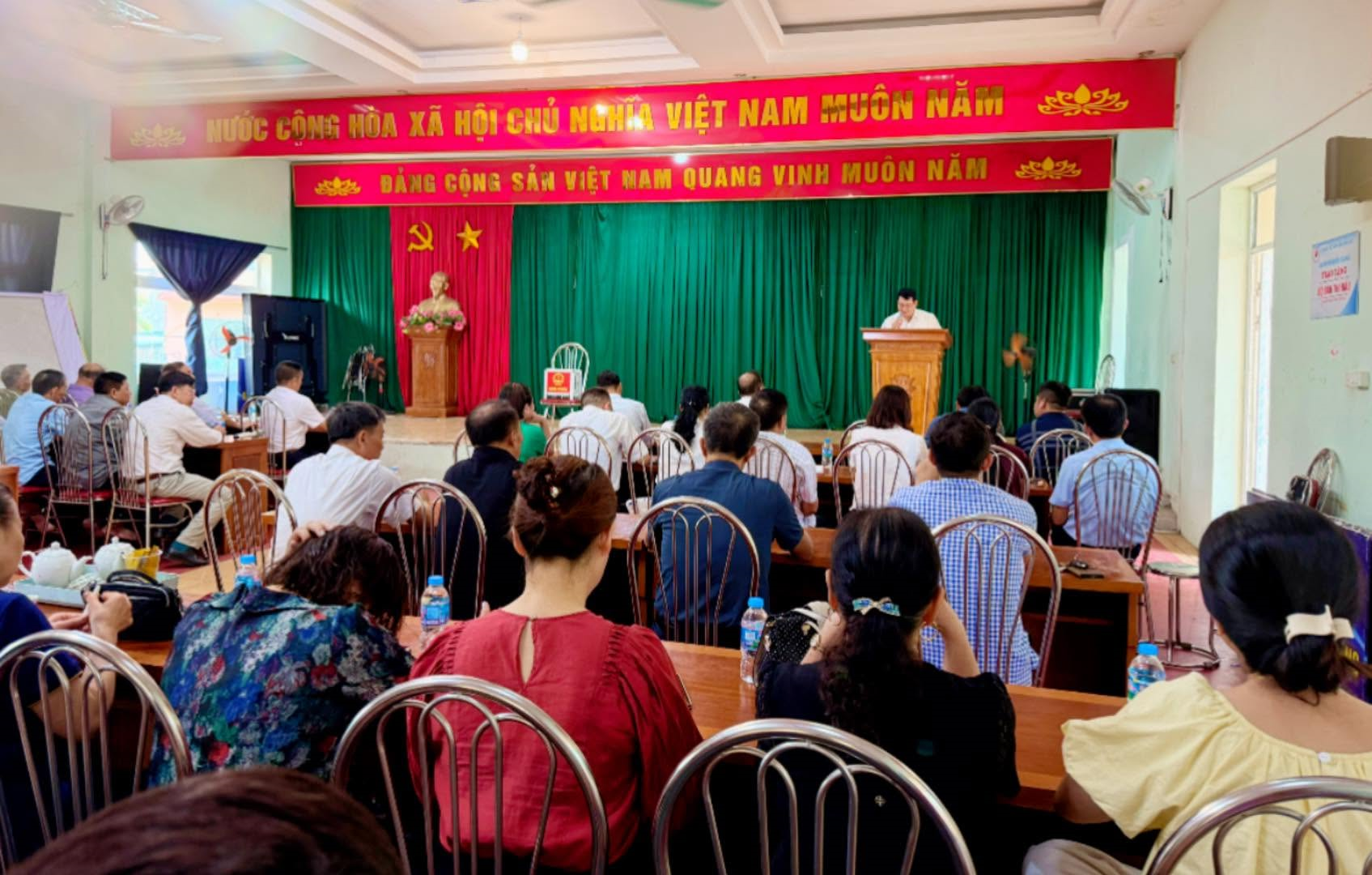 Xã Quang Minh hoàn thành giới thiệu nhân sự cấp ủy chi bộ sau sắp xếp thôn, bảo đảm dân chủ và đúng quy định