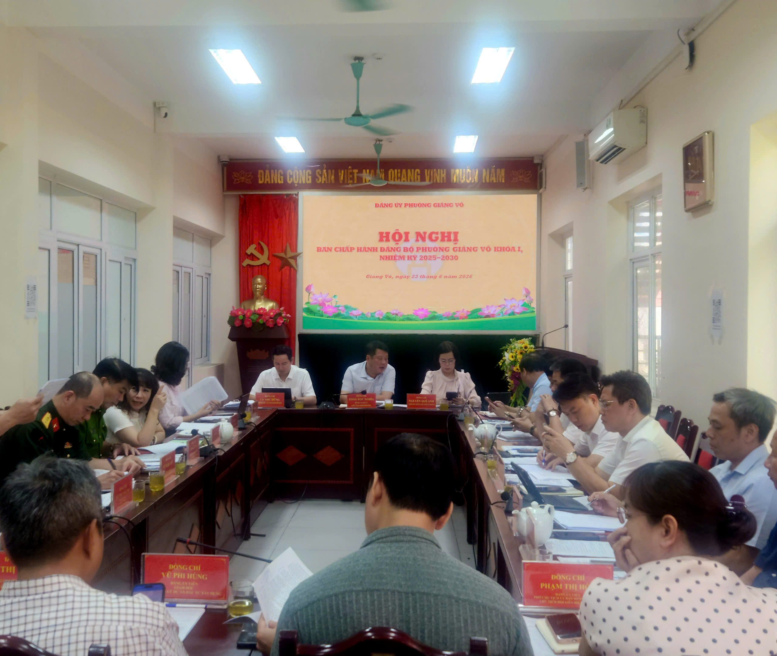 Đảng bộ phường Giảng Võ phát huy tinh thần đổi mới, quyết tâm hoàn thành toàn diện nhiệm vụ năm 2026