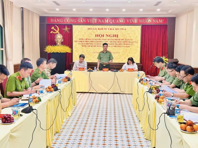 CATP Hà Nội kiểm tra công tác xây dựng Đảng, chỉ đạo Công an cơ sở nâng cao hiệu quả bảo đảm an ninh, trật tự