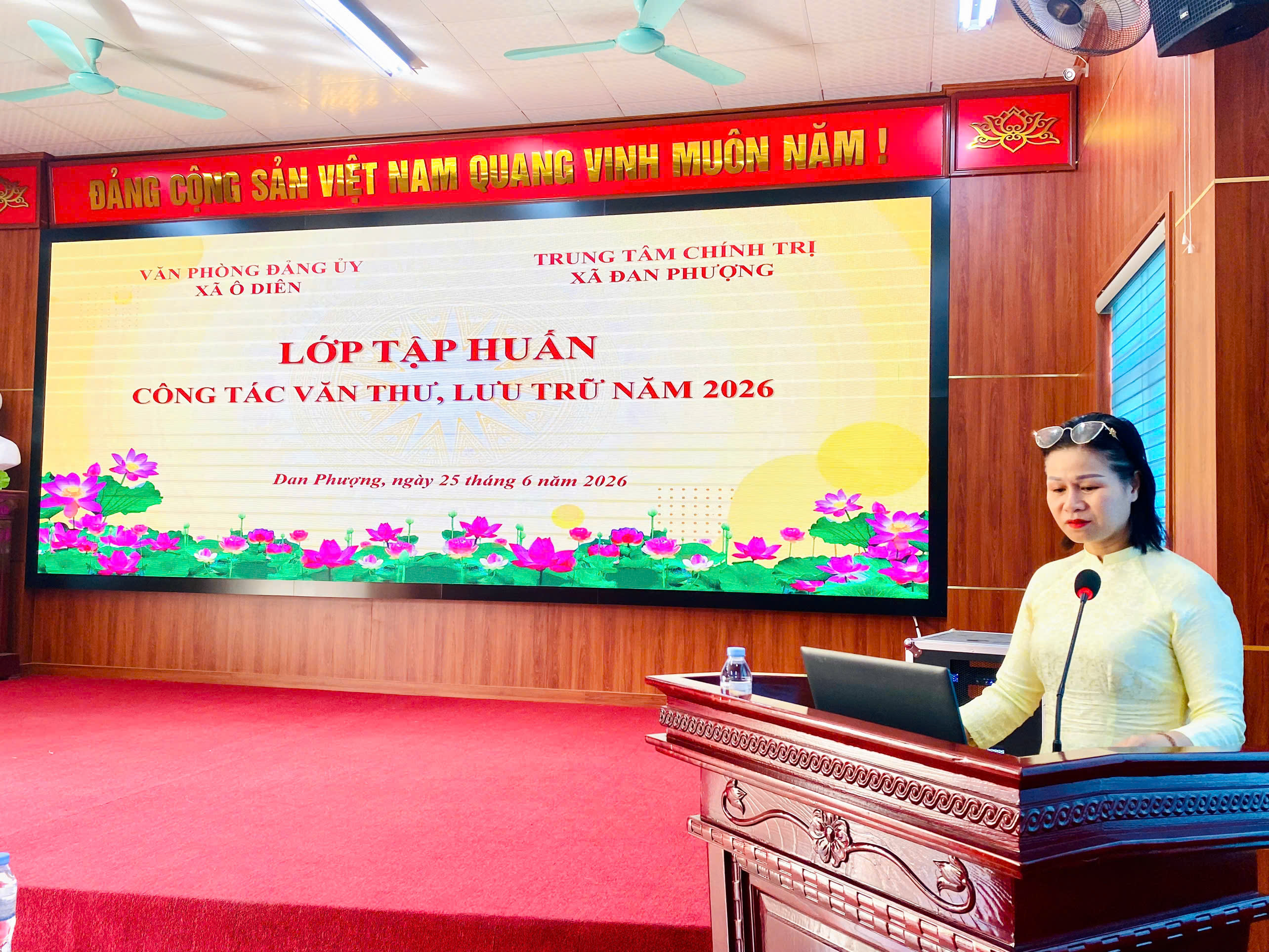 Xã Ô Diên bồi dưỡng nghiệp vụ văn thư, lưu trữ, đáp ứng yêu cầu chuyển đổi số trong công tác đảng