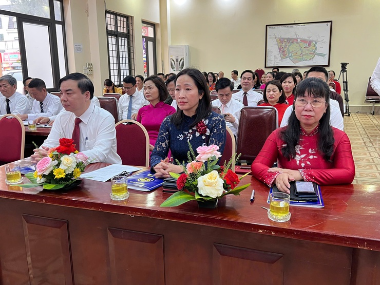 Phường Tây Mỗ kiện toàn bộ máy lãnh đạo tại Kỳ họp thứ nhất HĐND khóa II