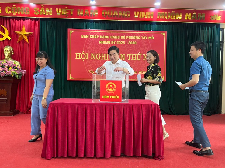 Phường Tây Mỗ quyết nghị nhiều nhiệm vụ trọng tâm, tạo đà thực hiện thắng lợi mục tiêu năm 2026