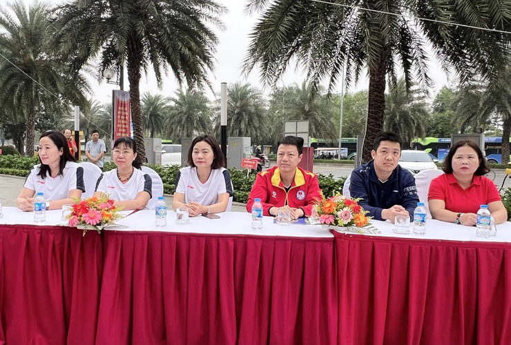 Phường Tây Mỗ lan tỏa phong trào rèn luyện sức khỏe, hơn 500 người hưởng ứng Ngày chạy Olympic năm 2026